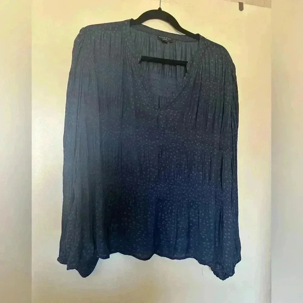Navy Star Print Current Air Top in Size Large